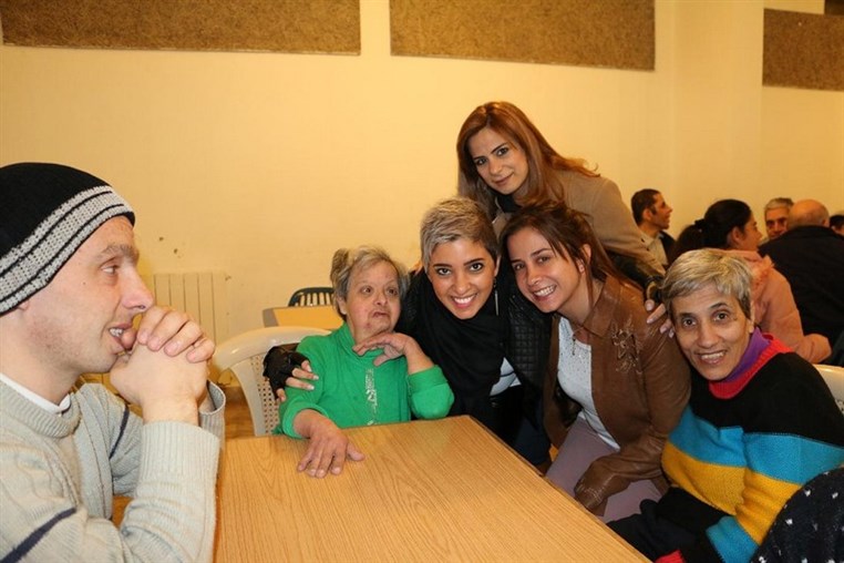 SPREADING THE TRUE SPIRIT OF THE HOLIDAYS The Network Communication Groups Donation Campaign for Beit Al Hanan 